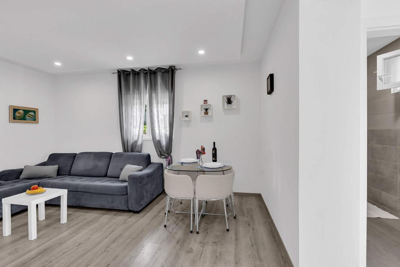 Sunny Garden Apartments Ana Makarska Exterior foto