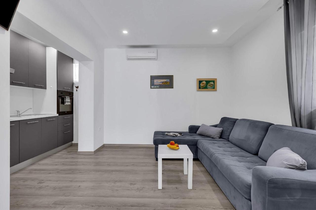 Sunny Garden Apartments Ana Makarska Exterior foto